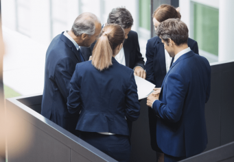 Holdings : la réalité, les risques et la substance